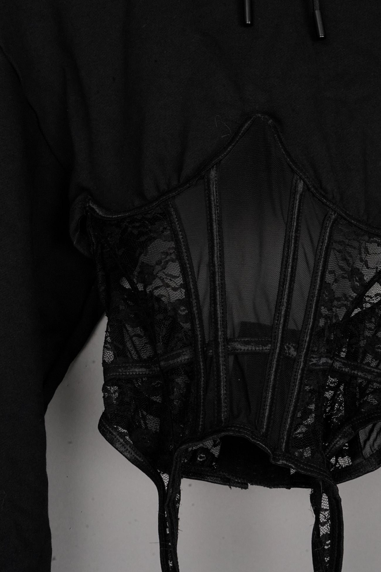 LACE CORSET HOODIE BLACK