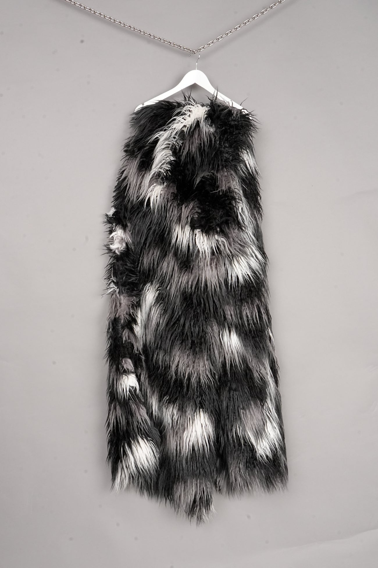 RUNWAY FAUX FUR STOLA