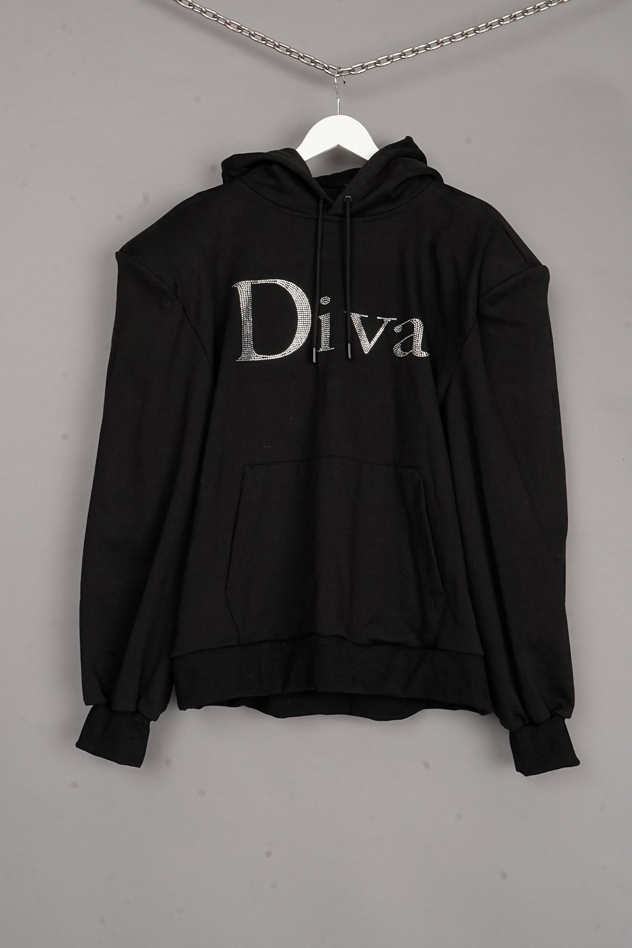 OVERSIZED DIVA HOODIE WITH BOXY SHOULDERS