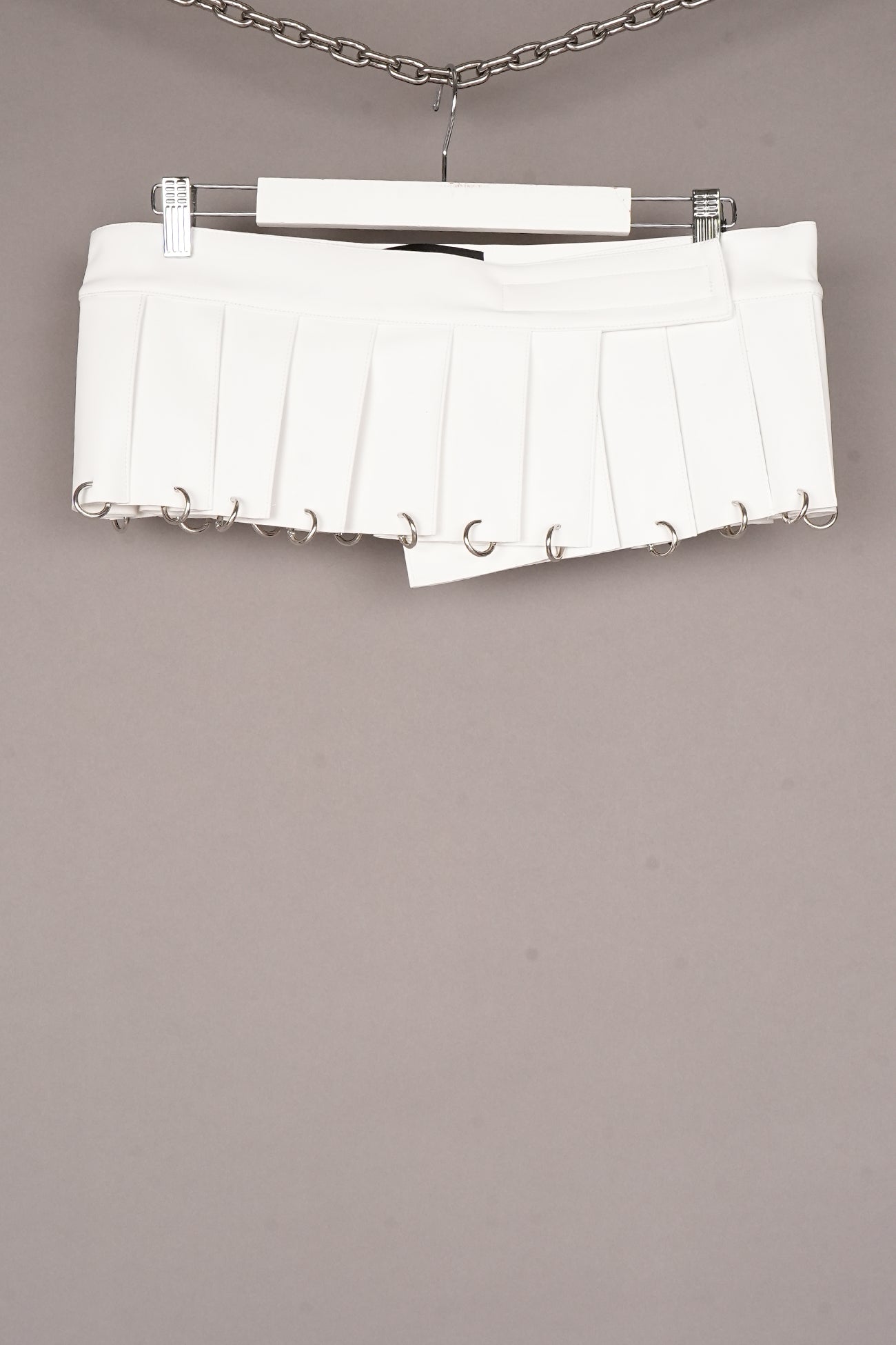 WHITE LEATHER MINI SKIRT WITH RINGS