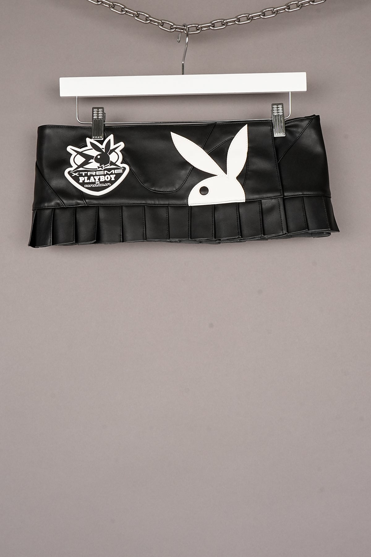 BLACK PLAYBOY PLEATED SKIRT
