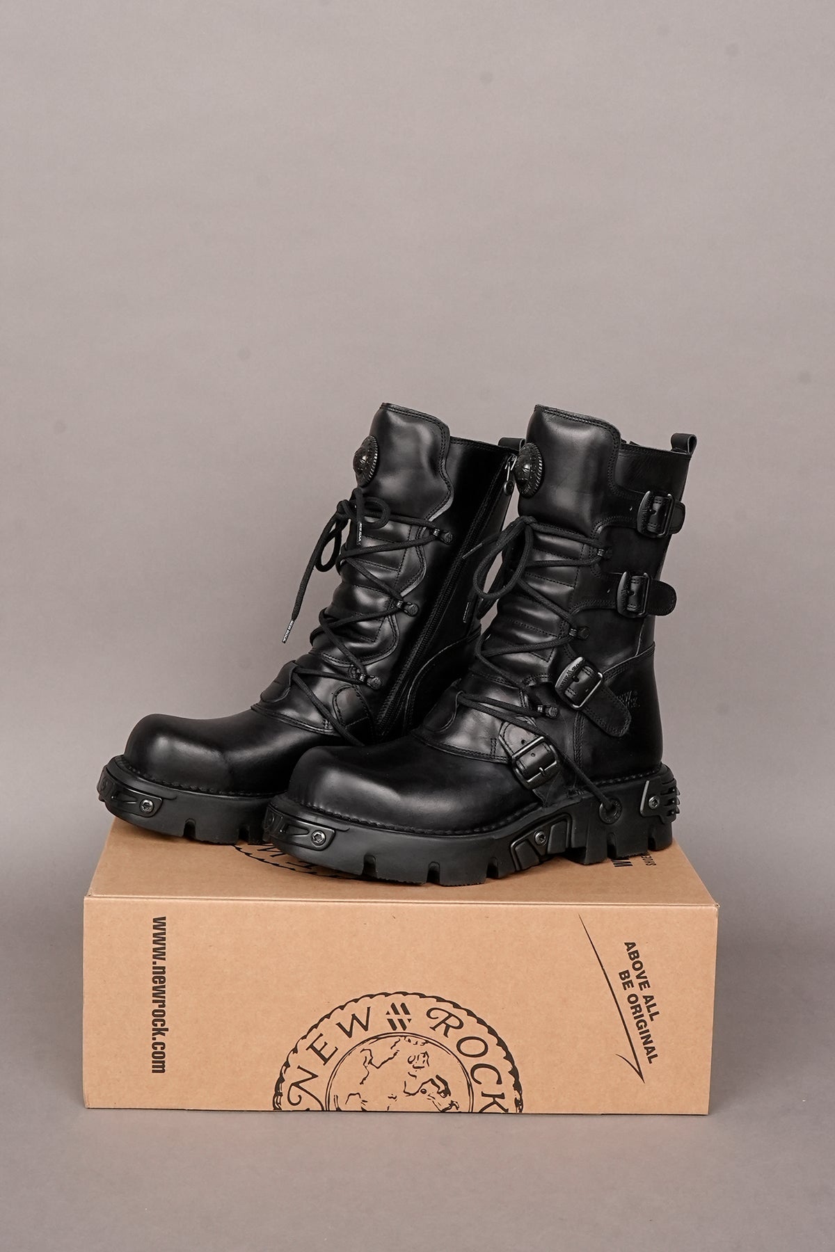 BLACK NEW ROCK BOOTS SIZE 44