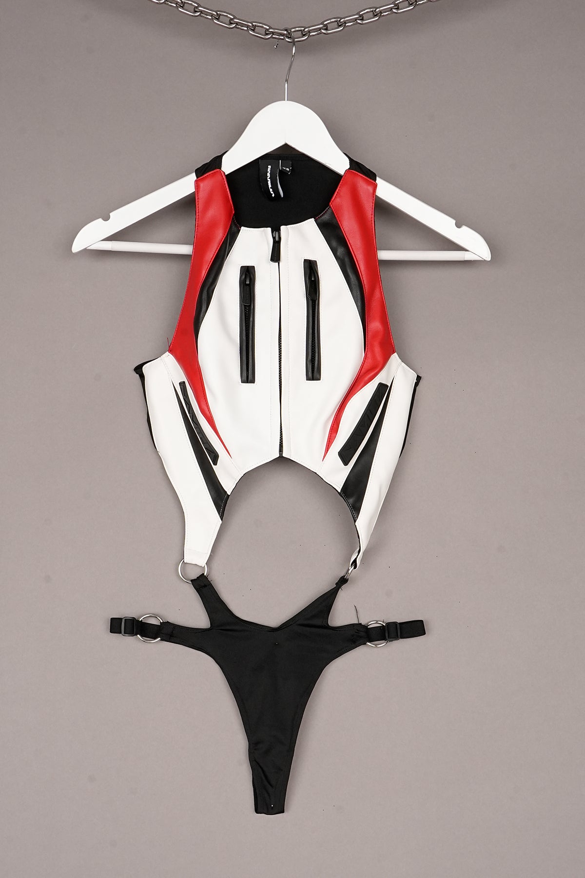 RED WHITE CUT OUT BODY - FLAT PANTY