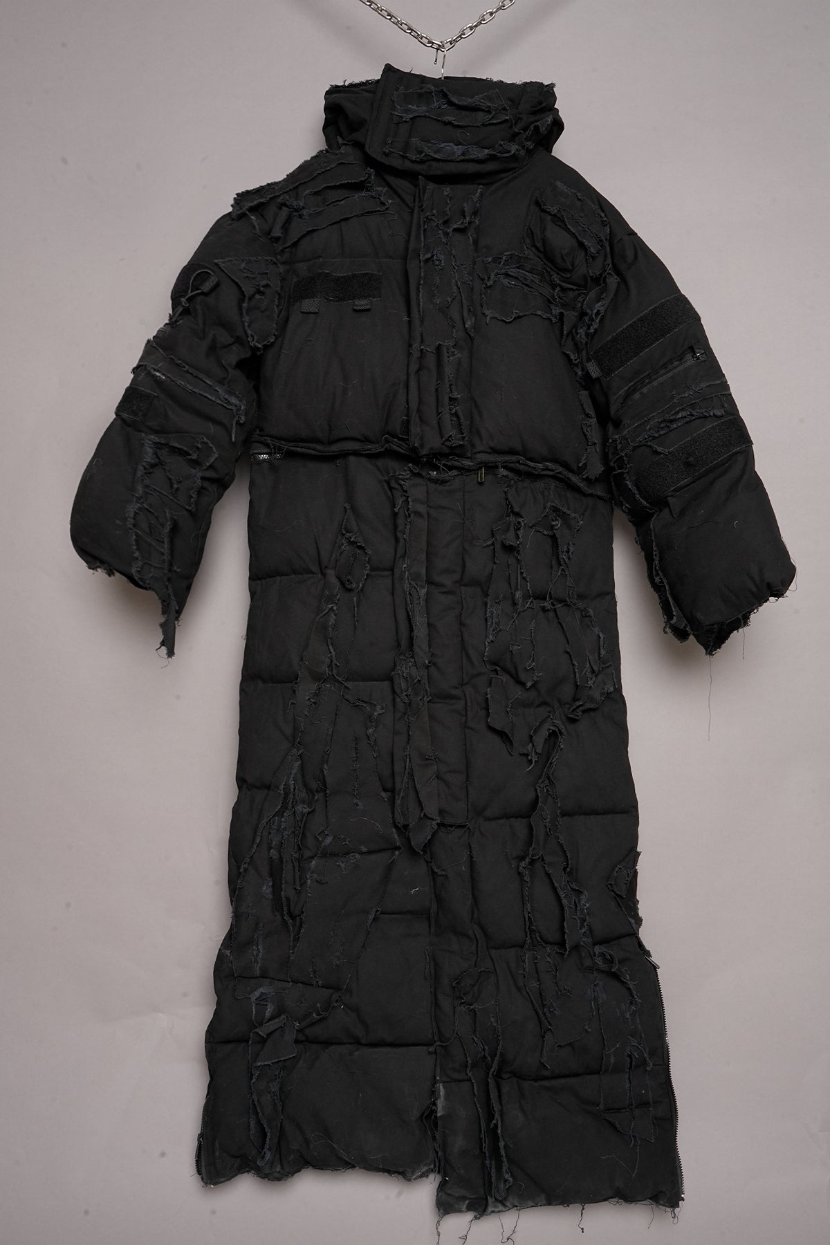 DISTRESSED PUFFER COAT WORN BY HUDSON WILLIAMS FOR NUMERO SHOOT