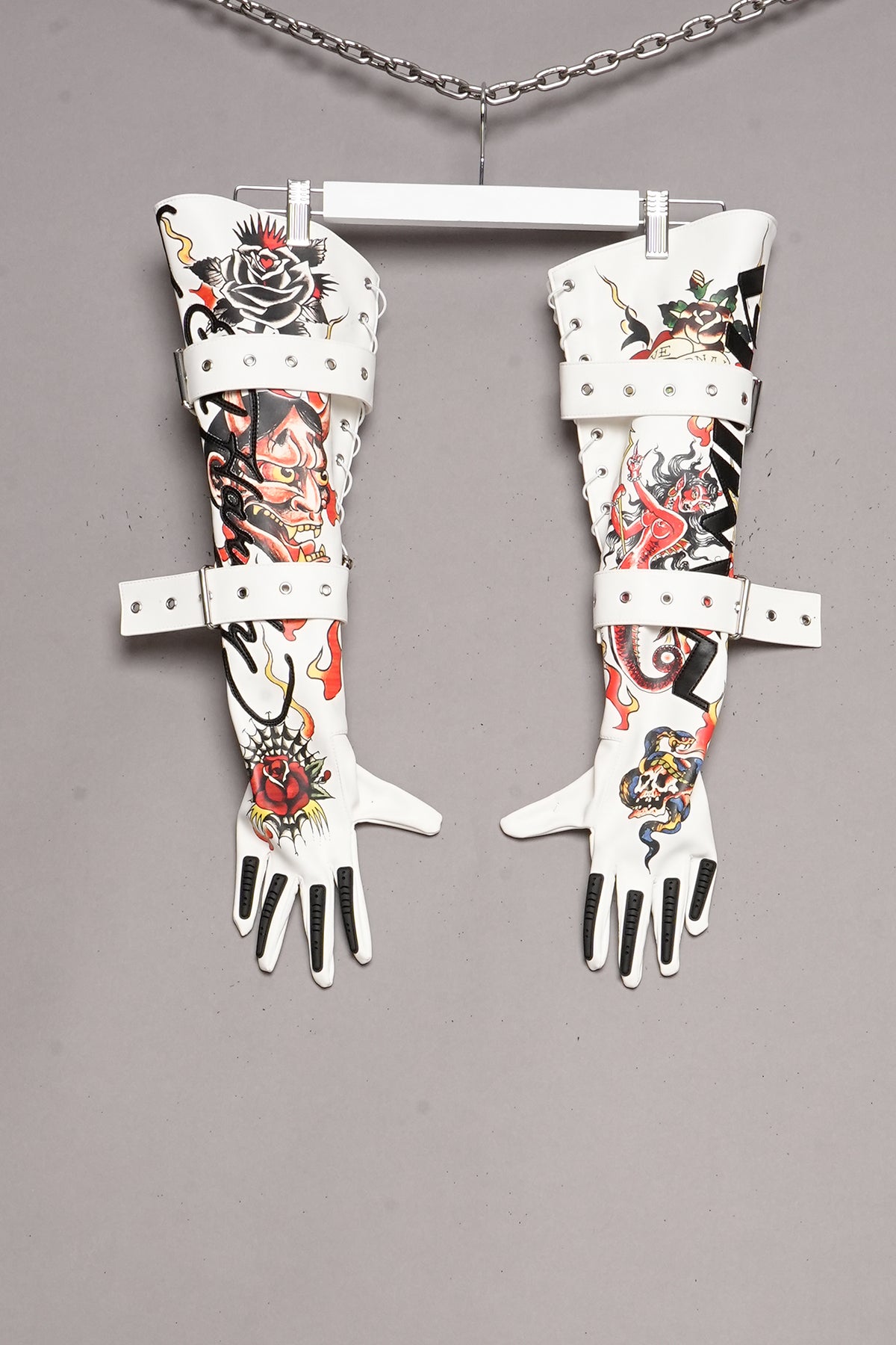 ED HARDY WHITE TATTOO GLOVES