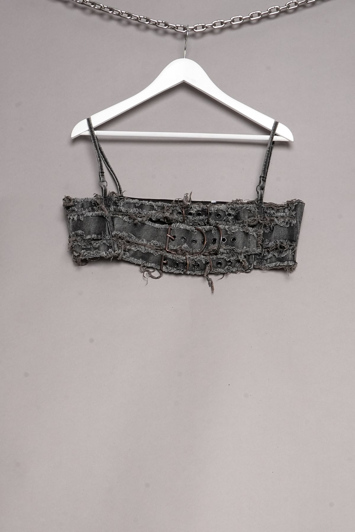 FRAYED DENIM BELT TOP BLACK WASHED