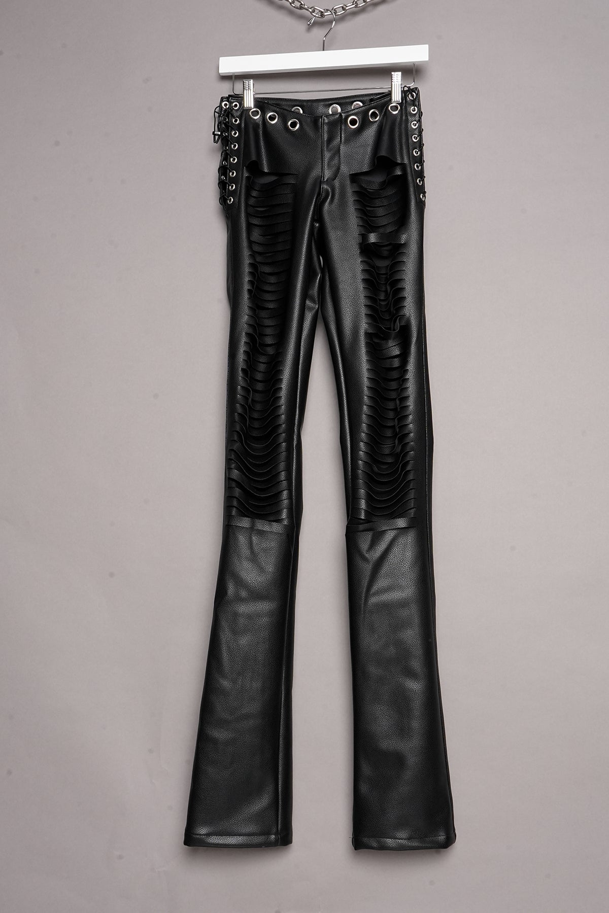 LASERCUT LOW WAIST PANTS - BLACK