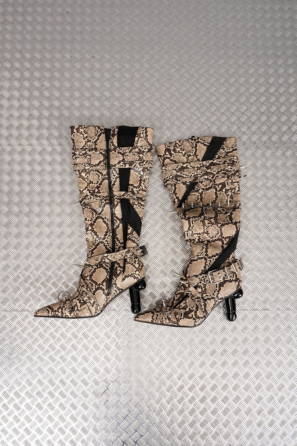 SPIKED DICK HEEL SNAKE BOOT