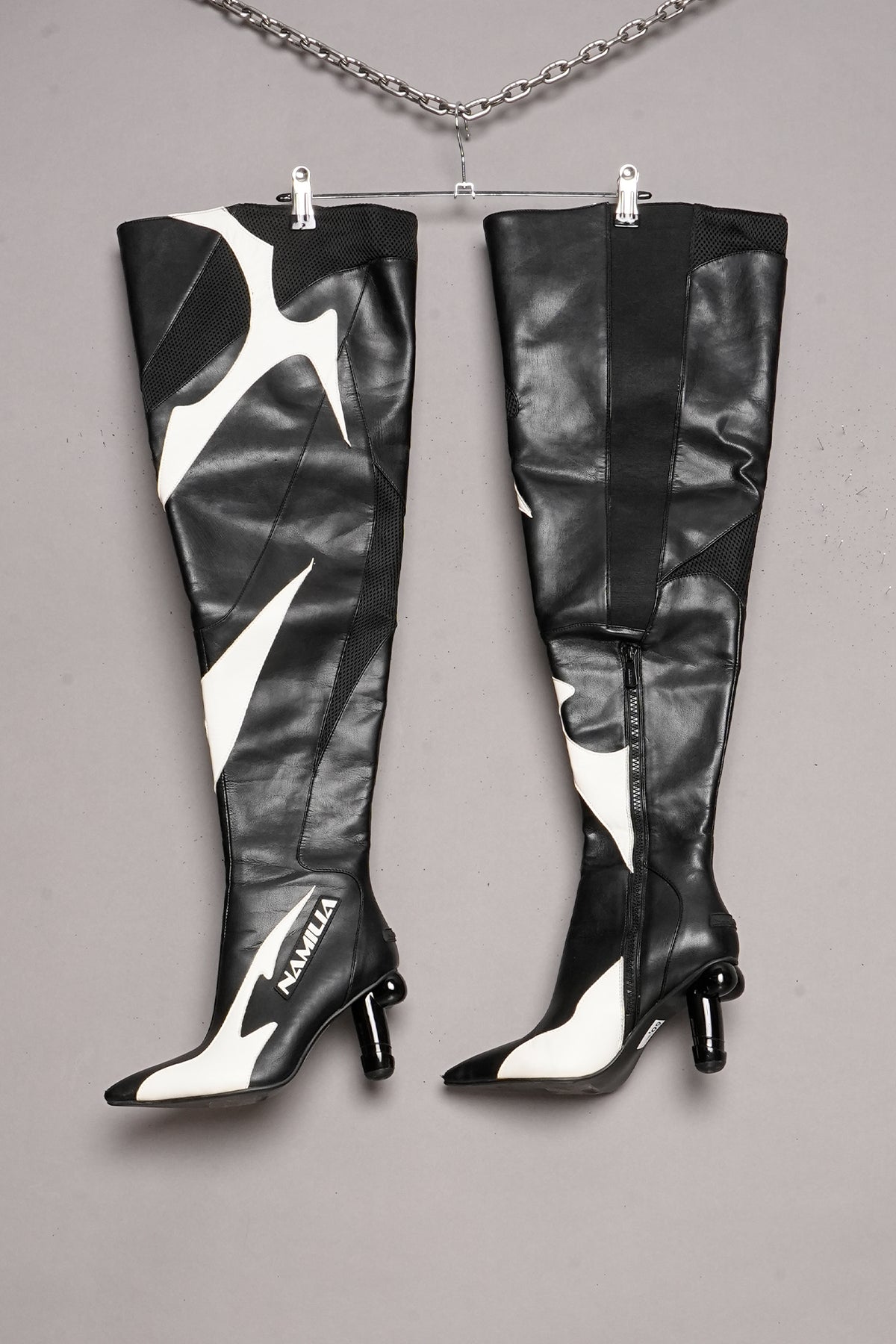 OVERKNEE BOOTS  BLACK AND WHITE